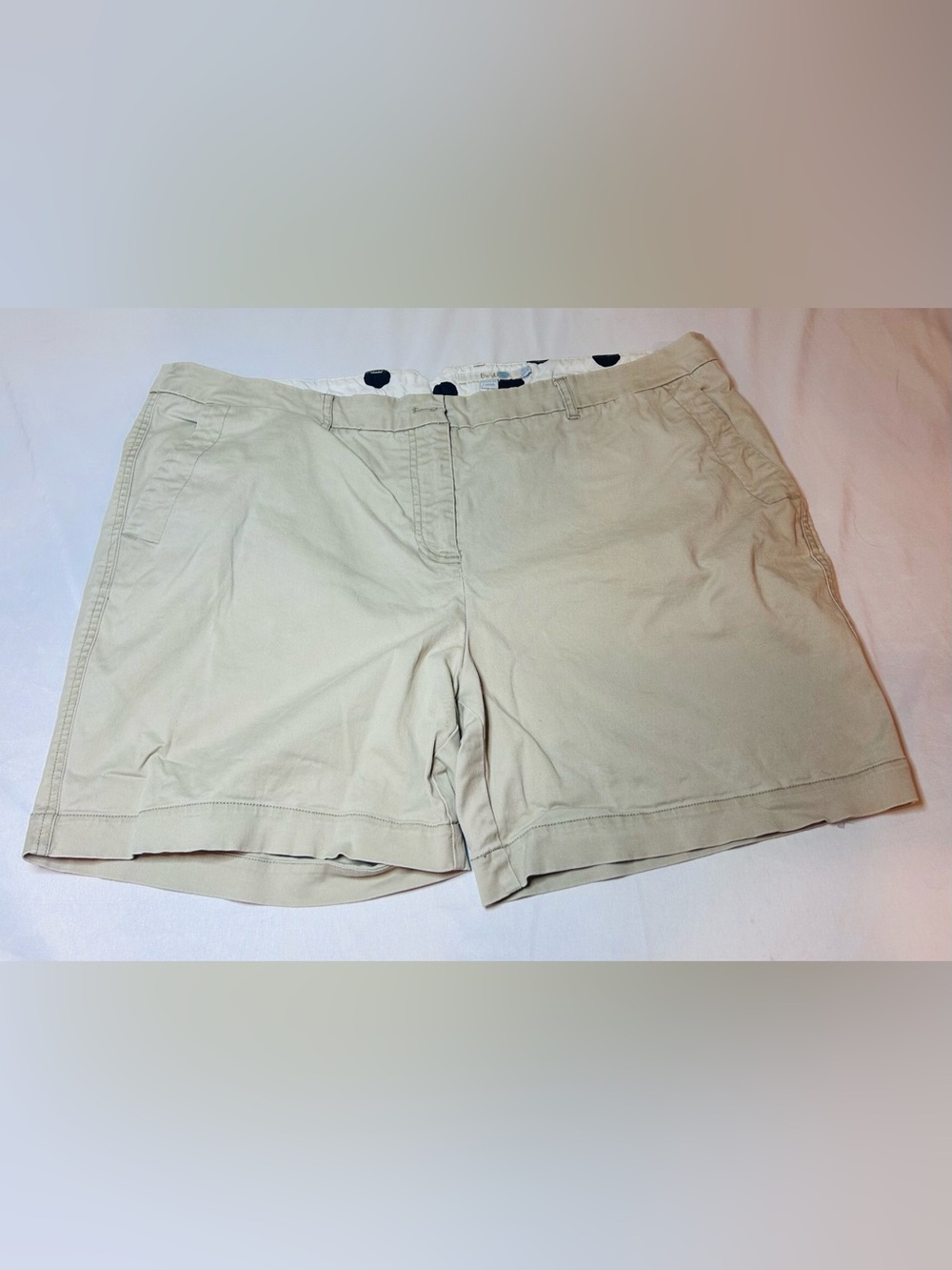 Boden Women’s Khaki Chino Shorts Size 16 Comfort Stretch